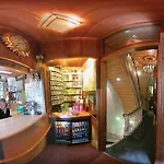 Nadia Hotel
