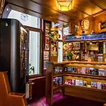 نادية فندق 2*