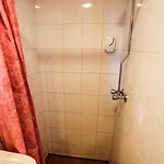 نادية أمستردام