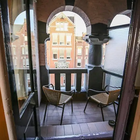 Nadia Hotel 2*